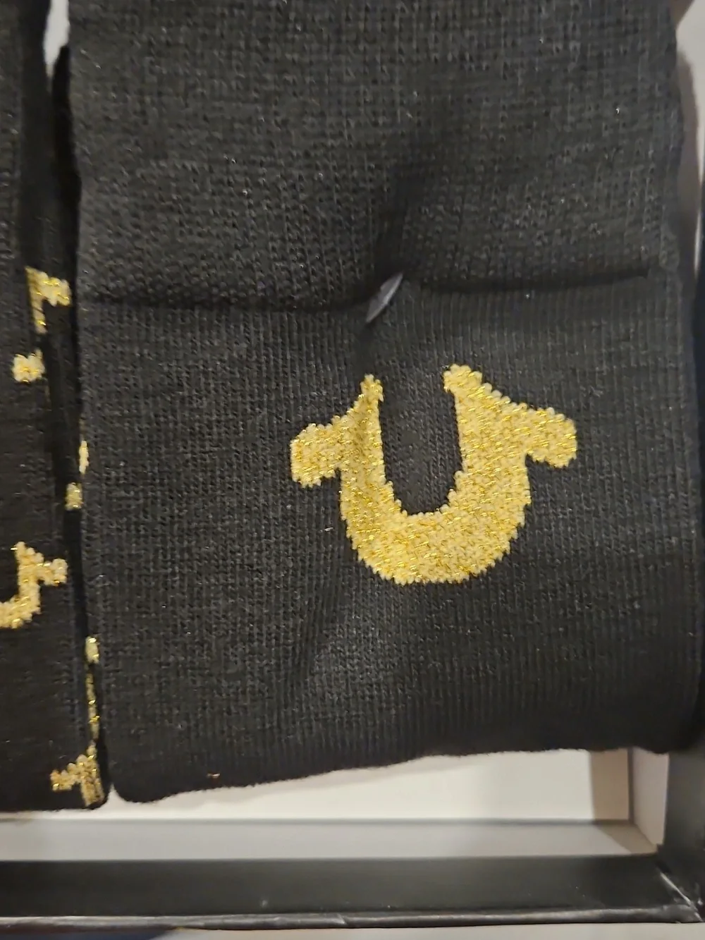 TRUE RELIGION SOCKS - 3 PACK